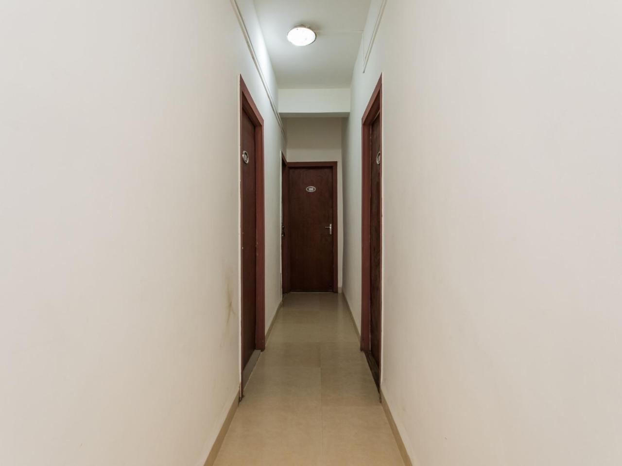 Oyo 14856 Resort Raghav Palace Indore Exterior foto